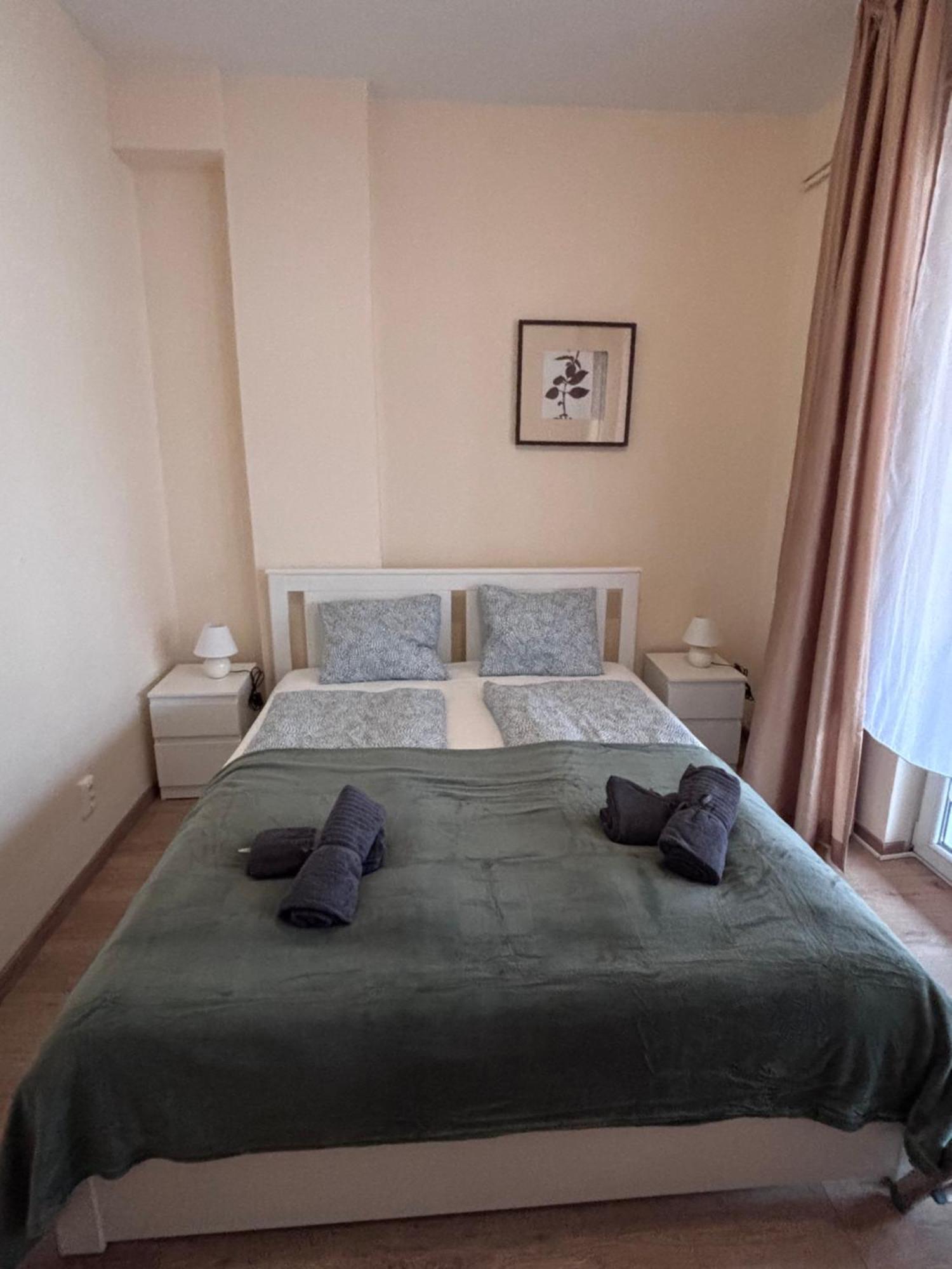 Airportmax Panzio Bed & Breakfast Vecsés Exterior foto